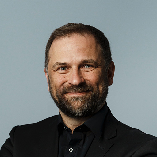 Lutz Huehnken